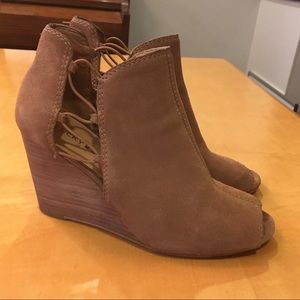 Lucky Brand wedge peep toe booties, size 8, suede